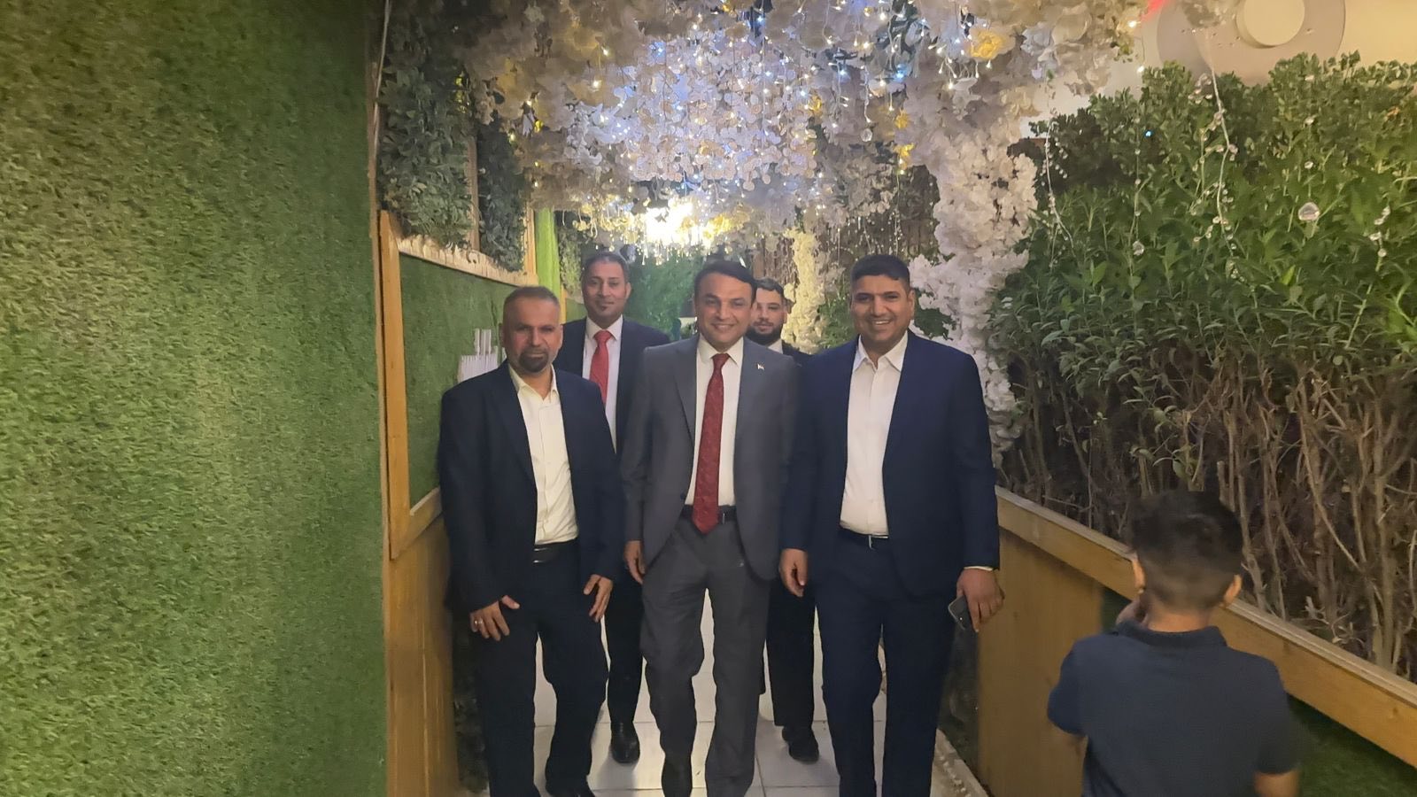 الموضوع (زواج حفيد الحاج محمد صكر الزيدي)